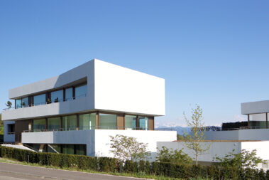 Uetikon a See Mehrfamilienhaus